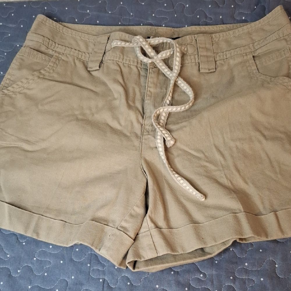 Tommy Hilfiger Khaki Women's Shorts size 12